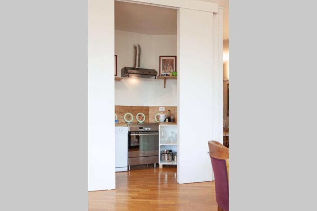 OLIVE OIL apartment-TERRACE WITH VIEW OF THE WALLS – Lucca